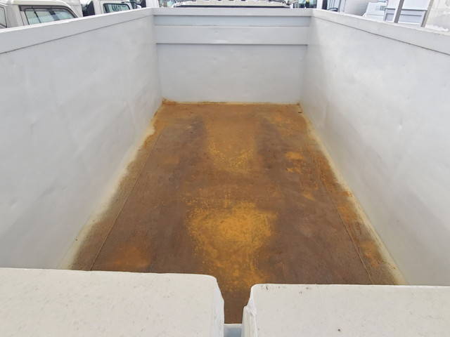 三菱ふそうファイターコンテナ専用車増トン（6t・8t）[写真10]