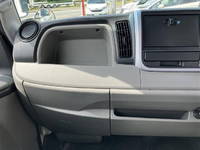 三菱ふそうキャンターダブルキャブ（Wキャブ）小型（2t・3t）[写真15]