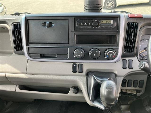 三菱ふそうキャンターダブルキャブ（Wキャブ）小型（2t・3t）[写真16]