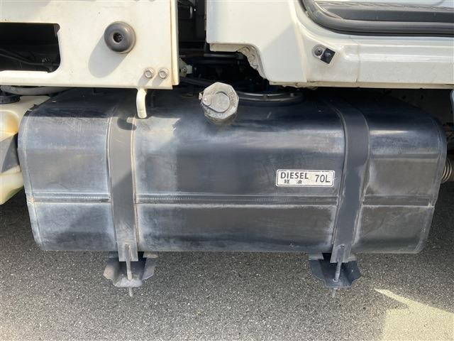 三菱ふそうキャンターダブルキャブ（Wキャブ）小型（2t・3t）[写真27]