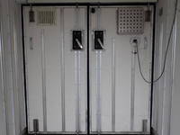 いすゞエルフ冷凍車（冷蔵車）小型（2t・3t）[写真15]