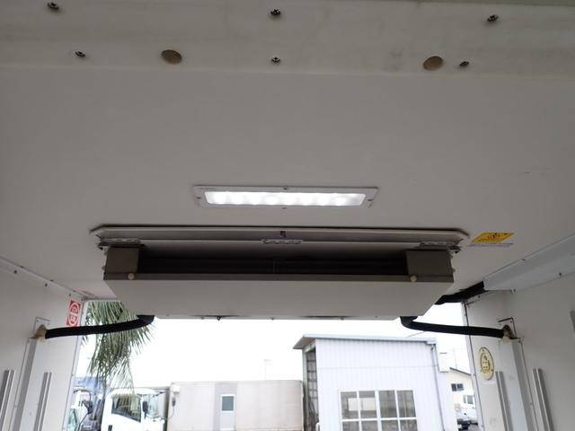 いすゞエルフ冷凍車（冷蔵車）小型（2t・3t）[写真17]