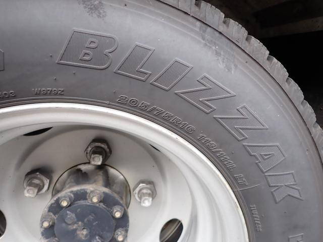 いすゞエルフ冷凍車（冷蔵車）小型（2t・3t）[写真22]