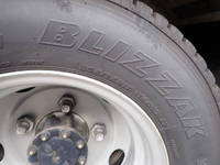 いすゞエルフ冷凍車（冷蔵車）小型（2t・3t）[写真22]