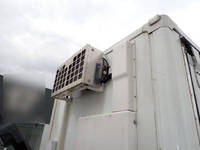 いすゞエルフ冷凍車（冷蔵車）小型（2t・3t）[写真24]