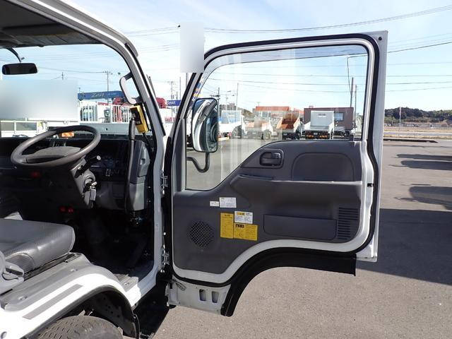 いすゞエルフローダーダンプ小型（2t・3t）[写真28]