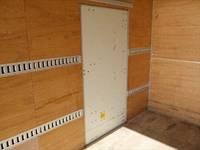 いすゞエルフアルミバン小型（2t・3t）[写真21]