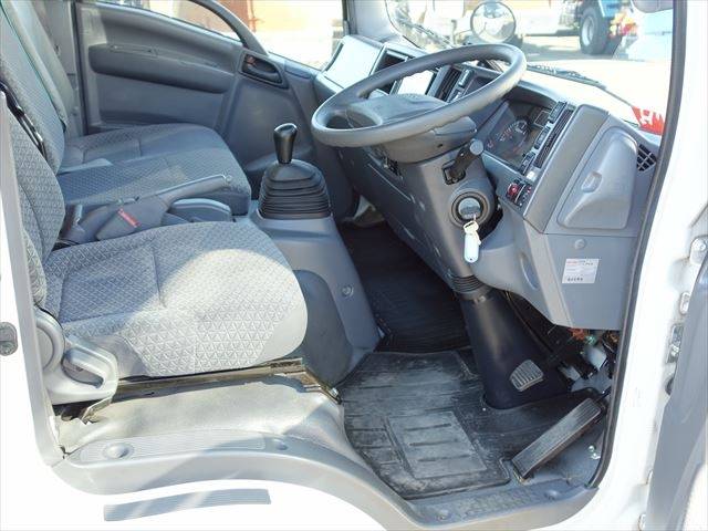 いすゞエルフアルミバン小型（2t・3t）[写真23]