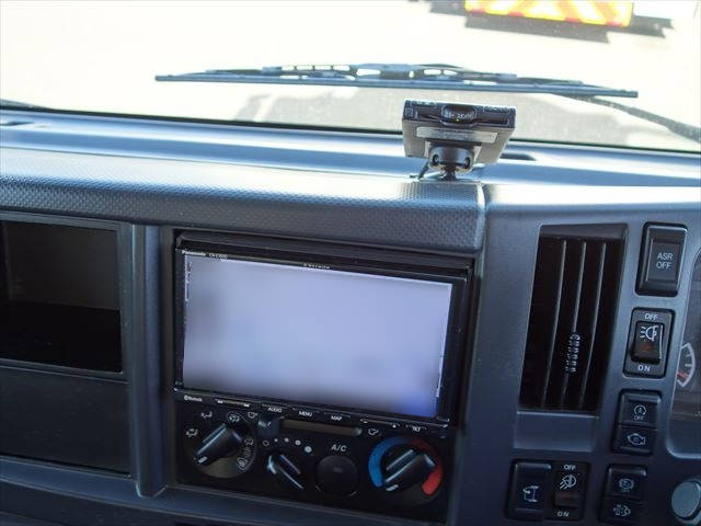 いすゞエルフアルミバン小型（2t・3t）[写真26]