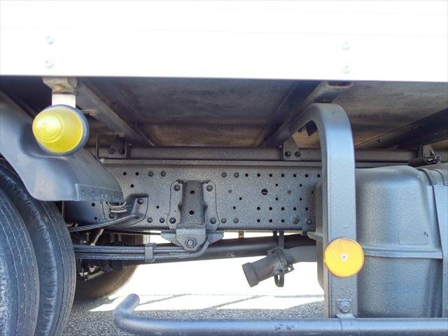 いすゞエルフアルミバン小型（2t・3t）[写真09]