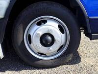 三菱ふそうキャンター平ボディ小型（2t・3t）[写真13]