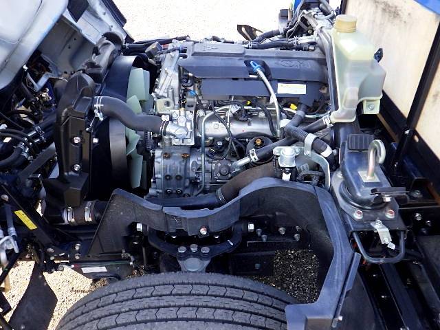 三菱ふそうキャンター平ボディ小型（2t・3t）[写真34]