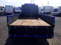 三菱ふそうキャンター平ボディ小型（2t・3t）[写真08]