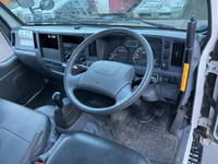 いすゞエルフ高所作業車小型（2t・3t）[写真33]