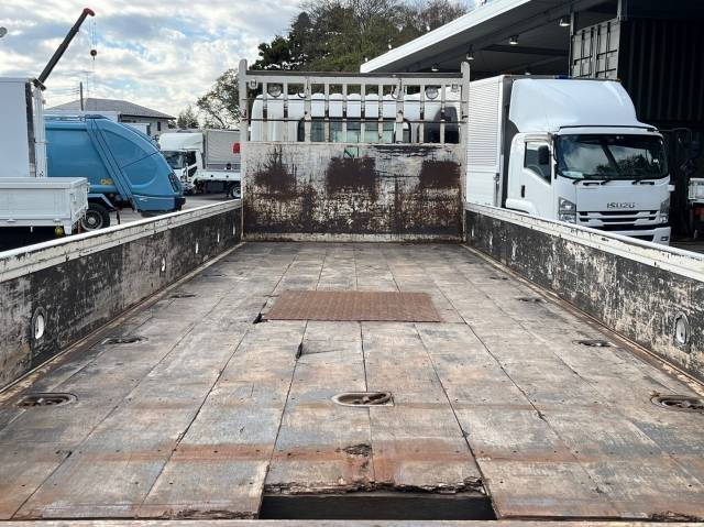 日野レンジャー平ボディ中型（4t）[写真10]