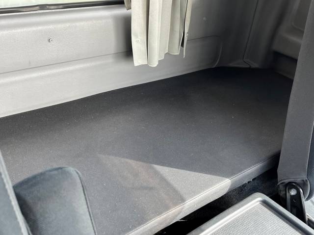 日野レンジャー平ボディ中型（4t）[写真22]