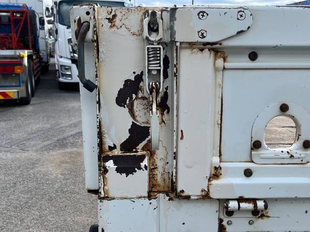 日野レンジャー平ボディ中型（4t）[写真34]