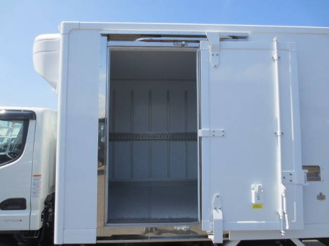三菱ふそうキャンター冷凍車（冷蔵車）小型（2t・3t）[写真10]