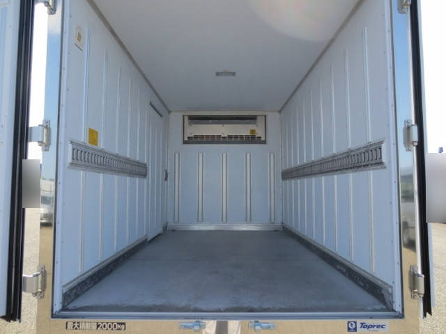 三菱ふそうキャンター冷凍車（冷蔵車）小型（2t・3t）[写真09]