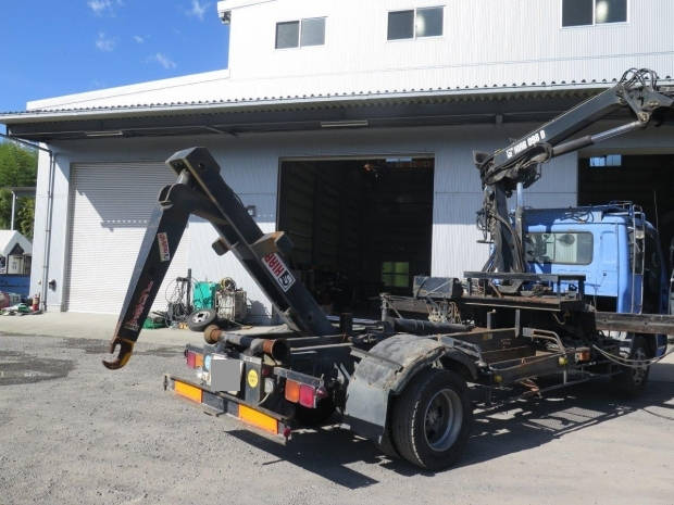 UDトラックスコンドルコンテナ専用車増トン（6t・8t）[写真12]