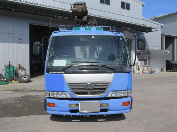 UDトラックスコンドルコンテナ専用車増トン（6t・8t）[写真06]