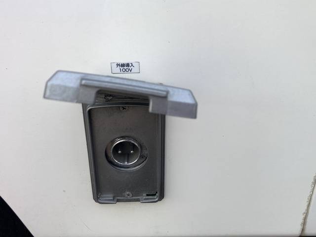 いすゞエルフ移動販売車小型（2t・3t）[写真27]