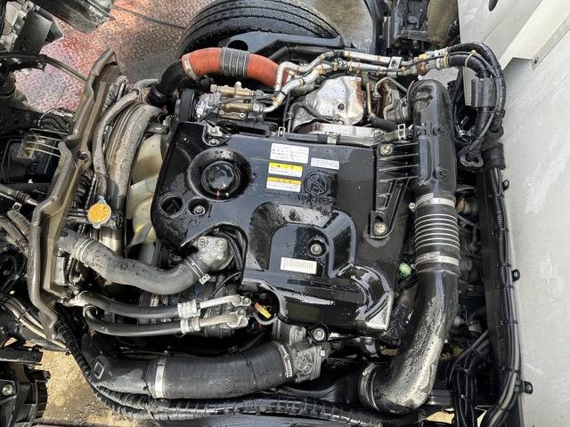 いすゞエルフ移動販売車小型（2t・3t）[写真29]