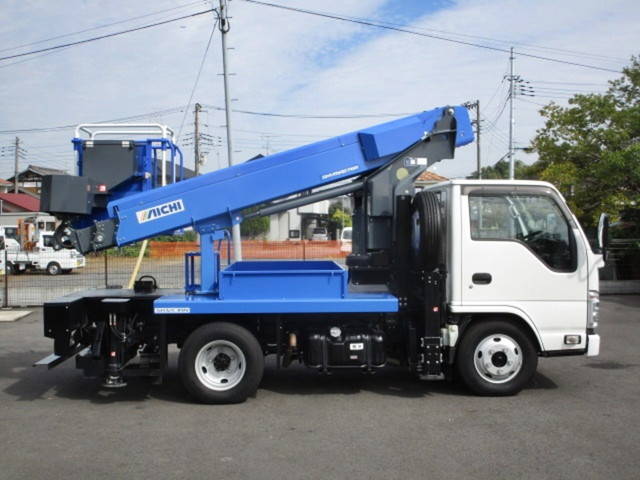 いすゞエルフ高所作業車小型（2t・3t）[写真05]