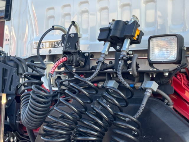 いすゞギガトレーラーヘッド（トラクターヘッド）大型（10t）[写真07]