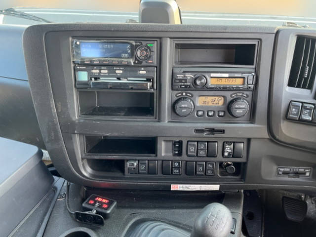 いすゞギガトレーラーヘッド（トラクターヘッド）大型（10t）[写真29]