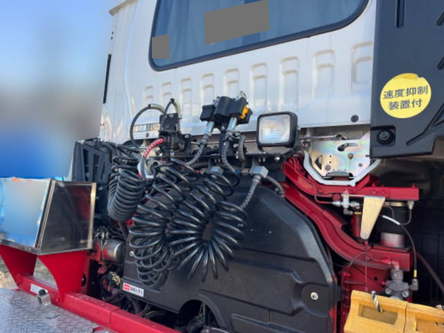 いすゞギガトレーラーヘッド（トラクターヘッド）大型（10t）[写真06]