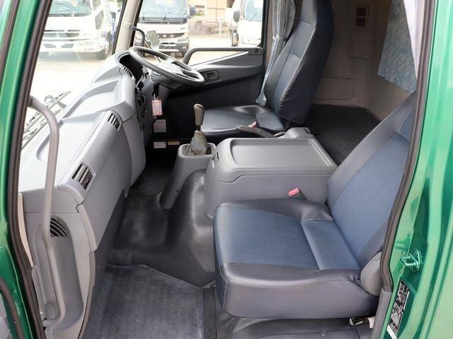 三菱ふそうファイタートラッククレーン中型（4t）[写真32]