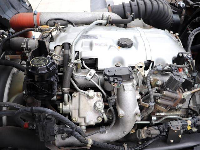 三菱ふそうファイタートラッククレーン中型（4t）[写真38]