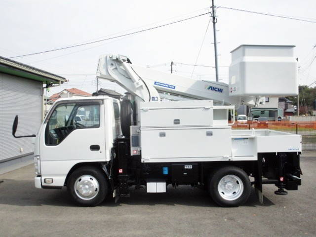 いすゞエルフ高所作業車小型（2t・3t）[写真04]