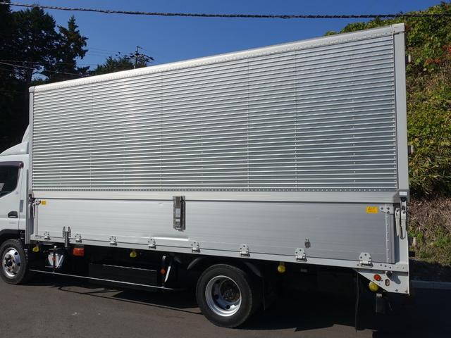 三菱ふそうキャンターアルミウイング小型（2t・3t）[写真20]