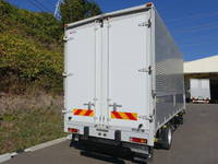 三菱ふそうキャンターアルミウイング小型（2t・3t）[写真04]