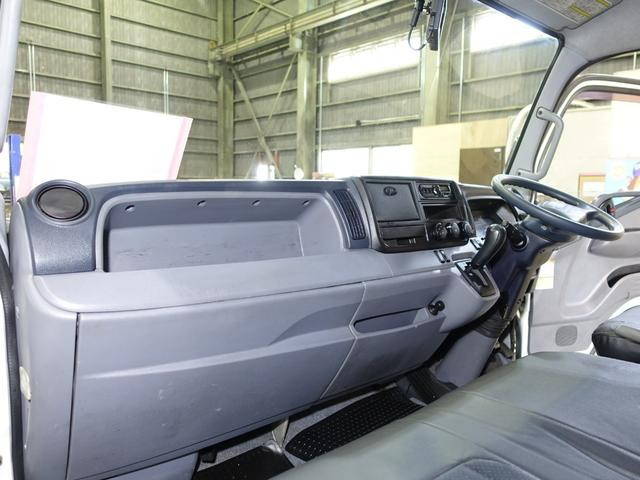 三菱ふそうキャンターアルミウイング小型（2t・3t）[写真09]