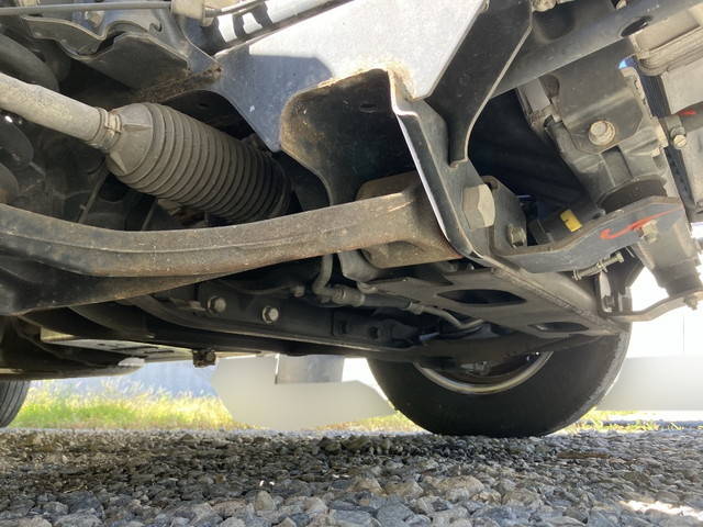 三菱ふそうキャンターガッツ平ボディ小型（2t・3t）[写真12]