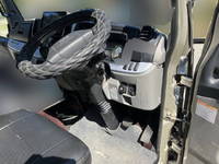 三菱ふそうキャンターガッツ平ボディ小型（2t・3t）[写真22]