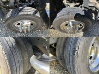 三菱ふそうキャンターガッツ平ボディ小型（2t・3t）[写真08]