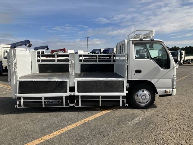 いすゞエルフ平ボディ小型（2t・3t）[写真08]