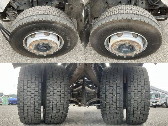 日野レンジャーコンテナ専用車増トン（6t・8t）[写真22]