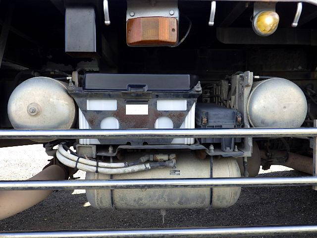 日野プロフィアアルミブロック大型（10t）[写真23]