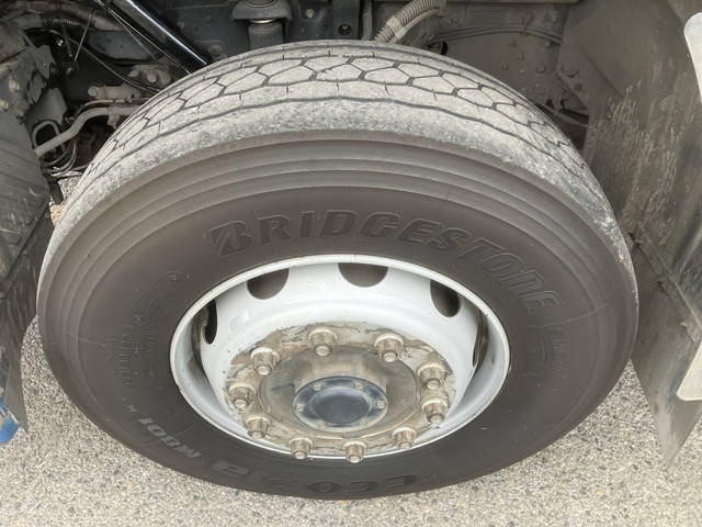 UDトラックスクオンスクラップ運搬車大型（10t）[写真12]