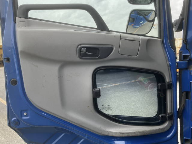 UDトラックスクオンスクラップ運搬車大型（10t）[写真23]