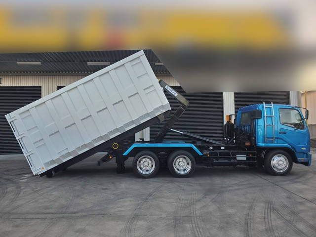 三菱ふそうファイターコンテナ専用車増トン（6t・8t）[写真07]