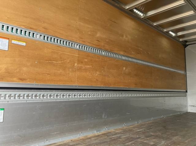 日野レンジャーアルミウイング中型（4t）[写真12]