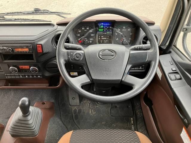 日野レンジャーアルミウイング中型（4t）[写真03]