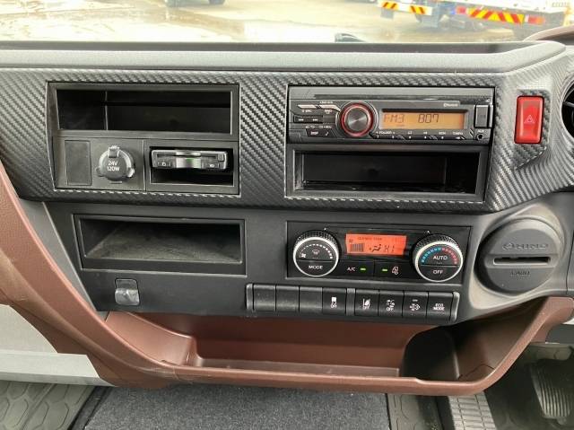 日野レンジャーアルミウイング中型（4t）[写真40]