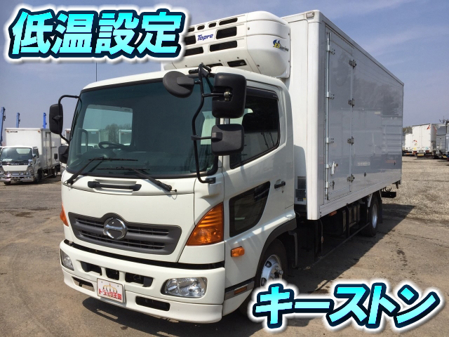 日野レンジャー冷凍車（冷蔵車）中型（4t）SKG-FC9JJAA [写真01]